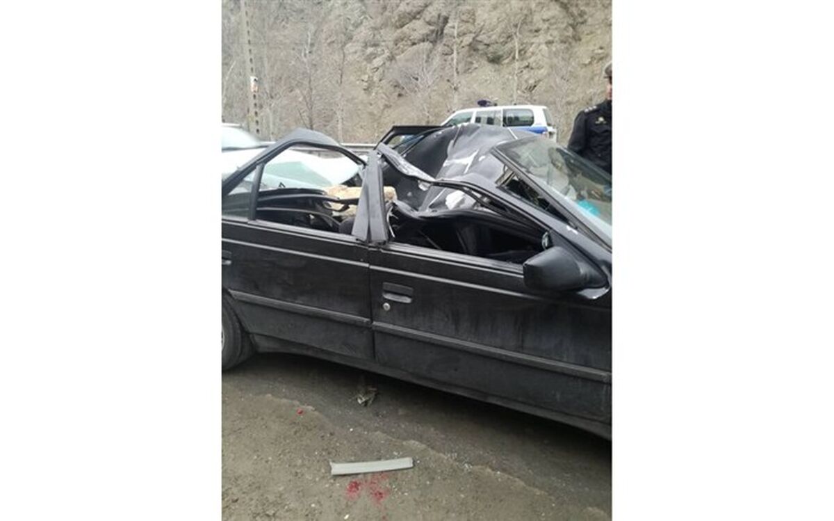 سقوط سنگ بر روی خودرو در جاده چالوس جان دختر ۱۸ ساله را گرفت