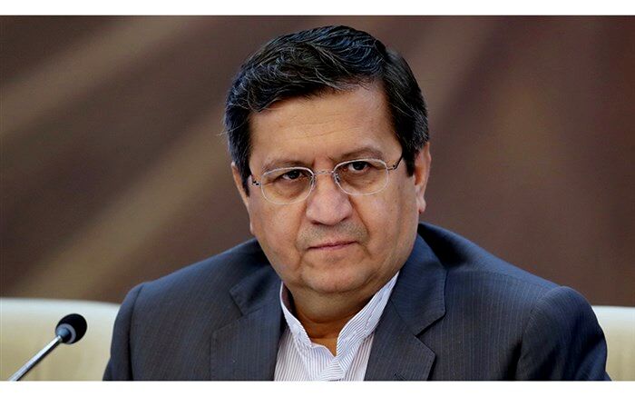 همتی: نرخ ارز به تدریجی به تعادل ساختاری خود باز می‌گردد