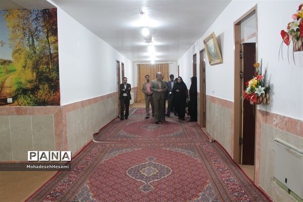 بازدید مدیرکل آموزش و پرورش از مدارس شبانه‌روزی شهرستان خوسف
