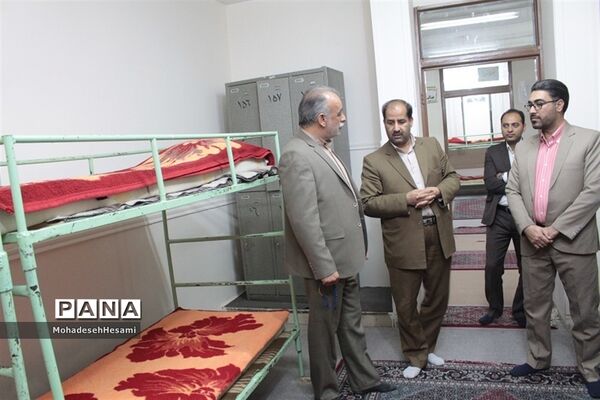 بازدید مدیرکل آموزش و پرورش از مدارس شبانه‌روزی شهرستان خوسف