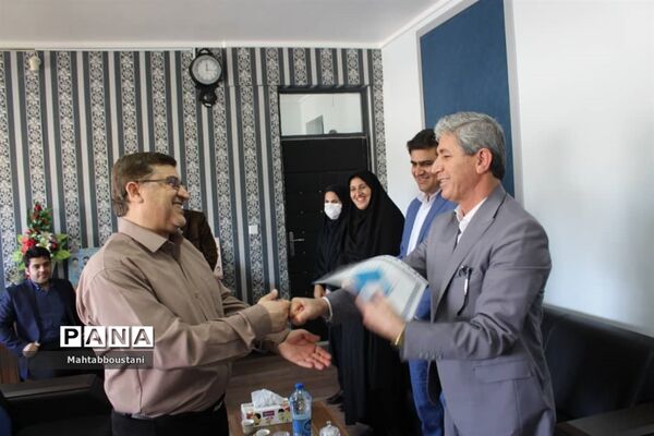 تقدیر مدیریت آموزش و پرورش دشتستان از حوزه معاونت پرورشی و تربیت بدنی