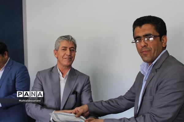 تقدیر مدیریت آموزش و پرورش دشتستان از حوزه معاونت پرورشی و تربیت بدنی