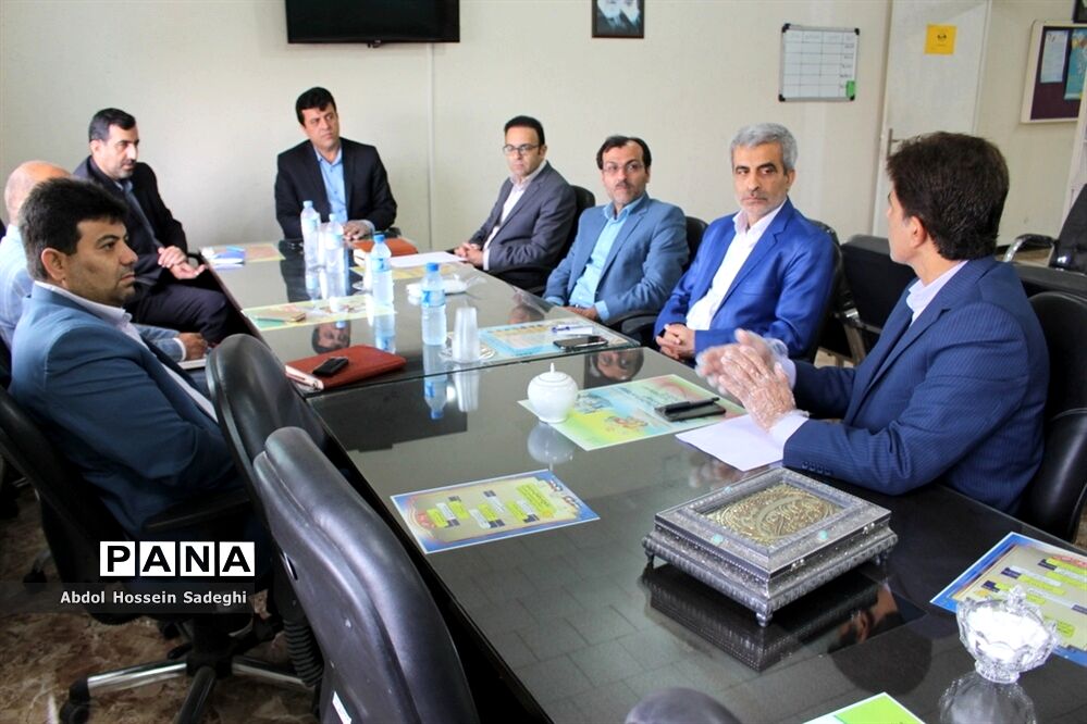 جلسه ستاد پیشگیری ازشیوع بیماری  کرونا در اداره کل آموزش و پرورش استان بوشهر