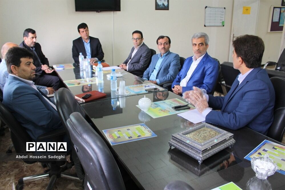 جلسه ستاد پیشگیری ازشیوع بیماری  کرونا در اداره کل آموزش و پرورش استان بوشهر
