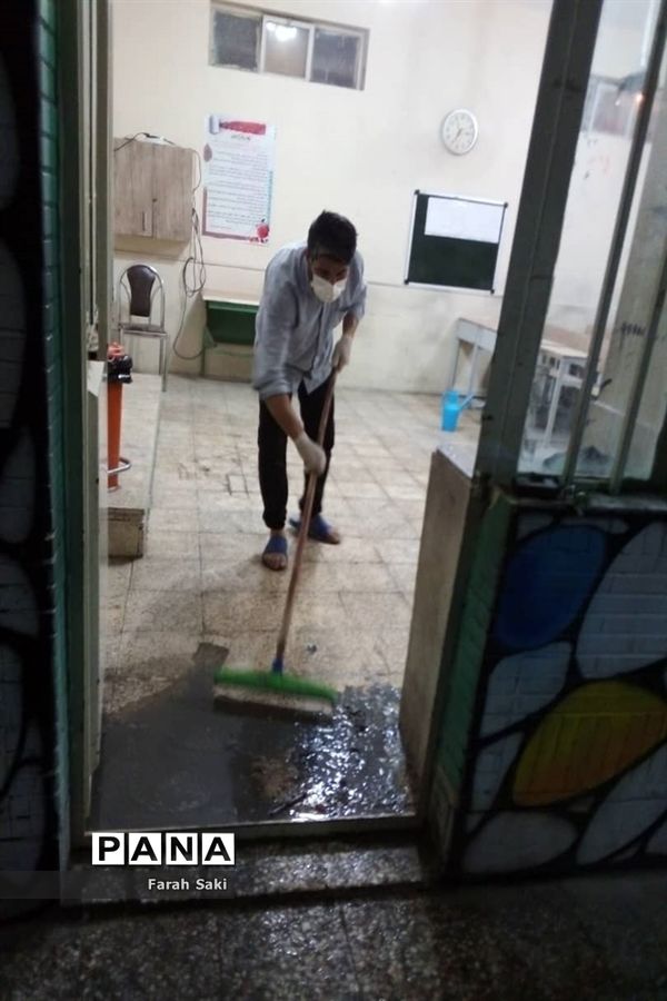 گندزدایی دبیرستان تشکیلاتی دخترانه پاینده در اهواز