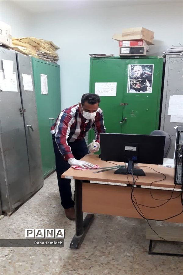 ضدعفونی و گندزدایی مدارس شهرستان حمیدیه