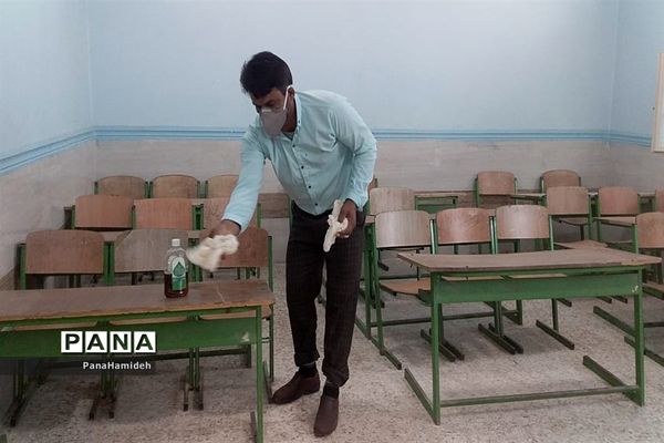 ضدعفونی و گندزدایی مدارس شهرستان حمیدیه
