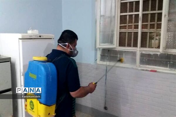ضدعفونی و گندزدایی مدارس شهرستان حمیدیه