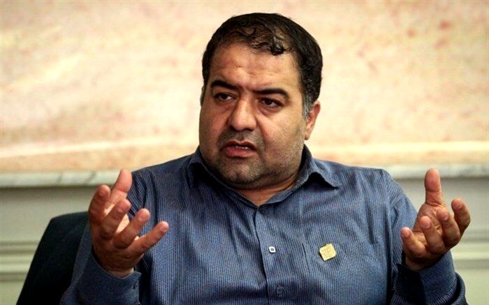 فراهانی: تاکسیرانان بدون دستکش و ماسک خدمات رسانی می‌کنند