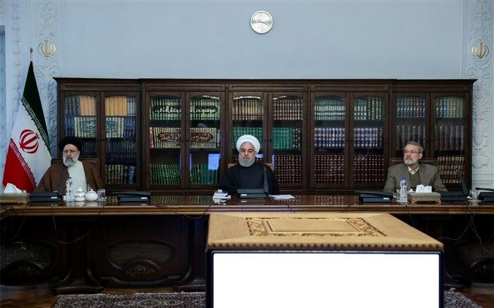 تصمیمات لازم به منظور حمایت از کسب و کارهای کوچک  در جلسه سران قوا  اتخاذ شد