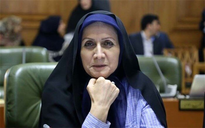 شهربانو امانی: هنوز بسیاری از خبرنگاران کارت بلیت مترو نگرفته‌اند