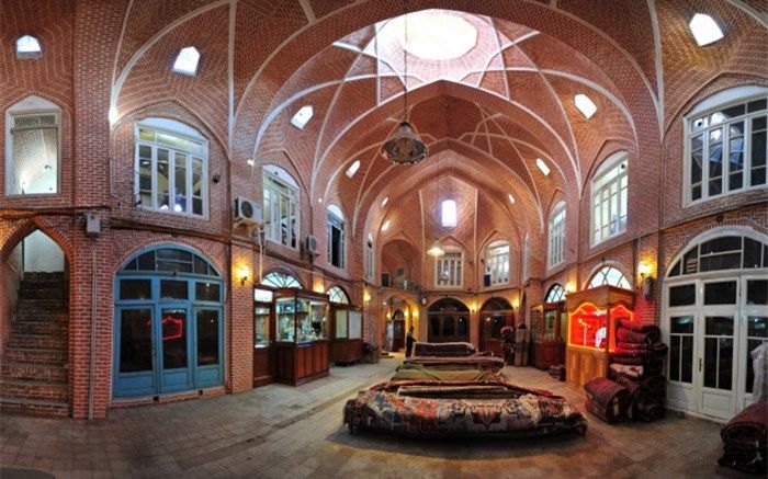 بازار قدیمی و مجتمع های تجاری تبریز تعطیل شدند