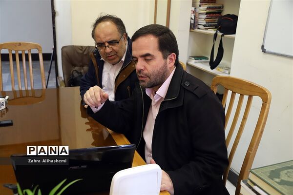 آموزش مجازی در دبیرستان ماندگار البرز