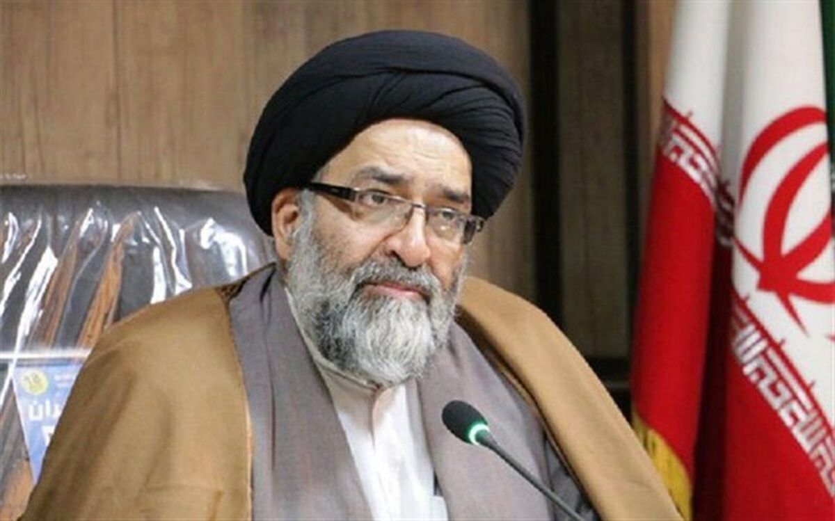 امام جمعه موقت ورامین: مردم با مسئولان بهداشت همکاری کنند