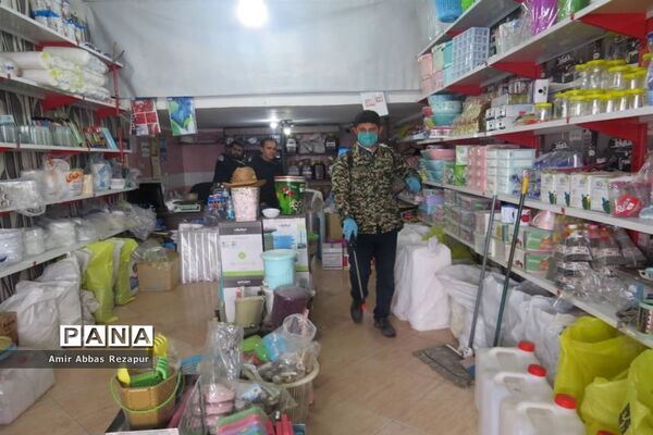ضدعفونی کردن معابر و اماکن شهری در محمودآباد