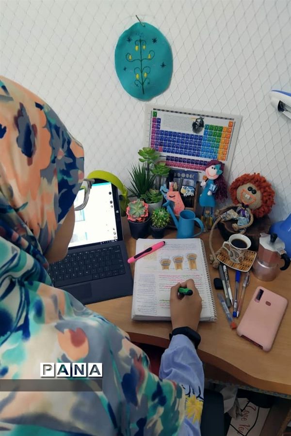 درس خواندن تعطیلی ناپذیر است