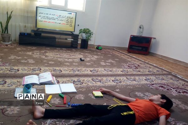آموزش تعطیل نیست