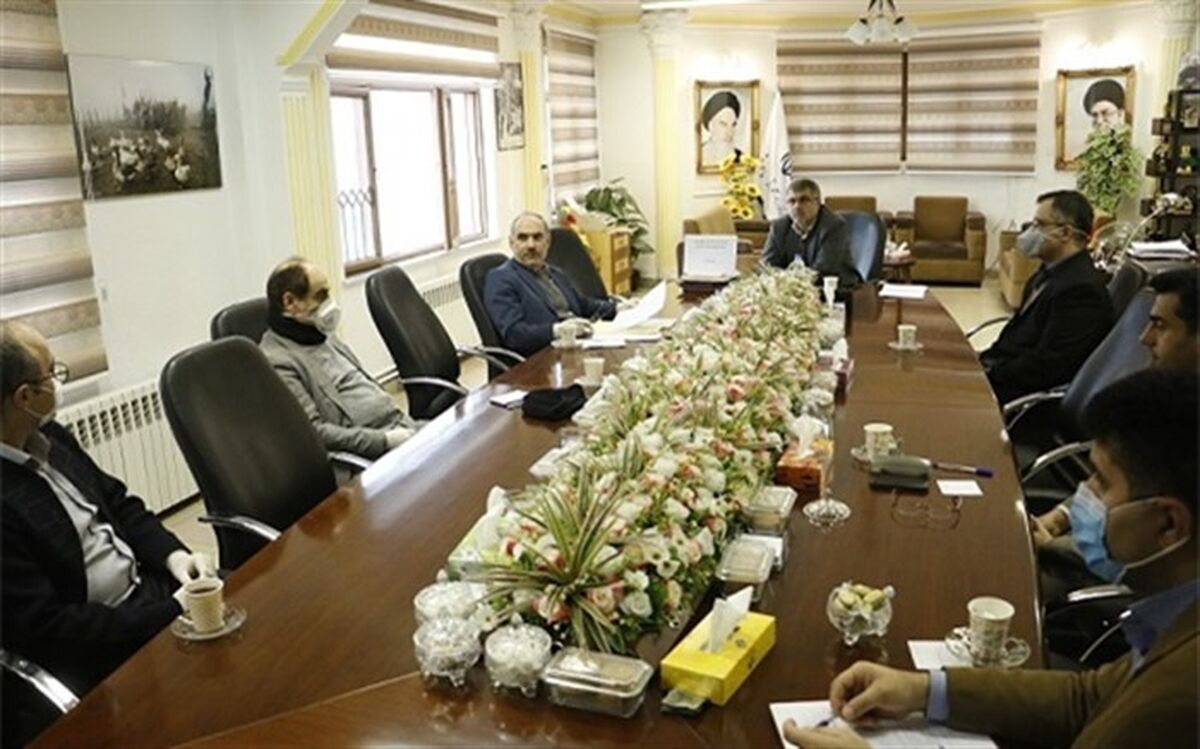 مدیرکل آموزش و پرورش استان گیلان بر ضرورت دورکاری و شیفت‌بندی همکاران اداری تأکید کرد