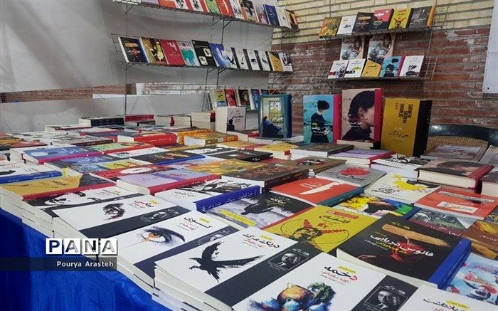 مجموعه آثار ادبی و هنری محمدرضا حقدوست (سیمرغ) چاپ و منتشر شد