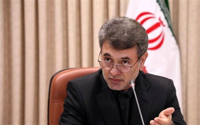 پیشنهاد نماینده وزیر بهداشت: خودمان را 2 هفته قرنطینه خانگی کنیم