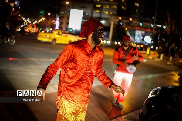 حاجی فیروزها خانه‌نشین نشده‌اند