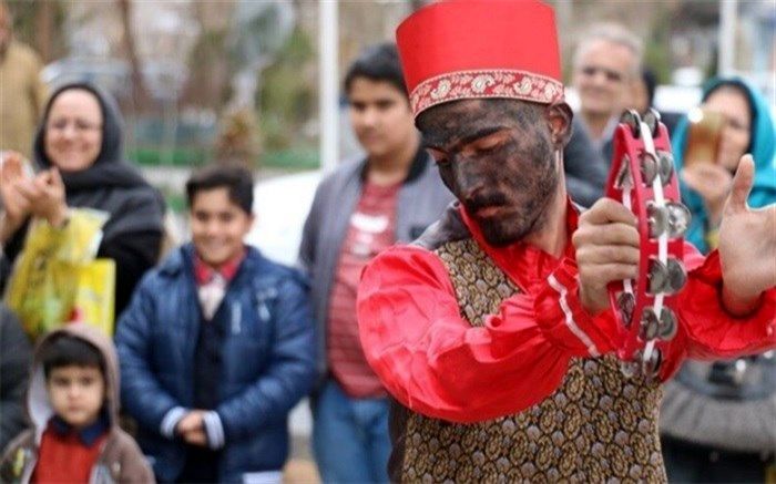 حاجی فیروزی چنین نه از ره آیین است