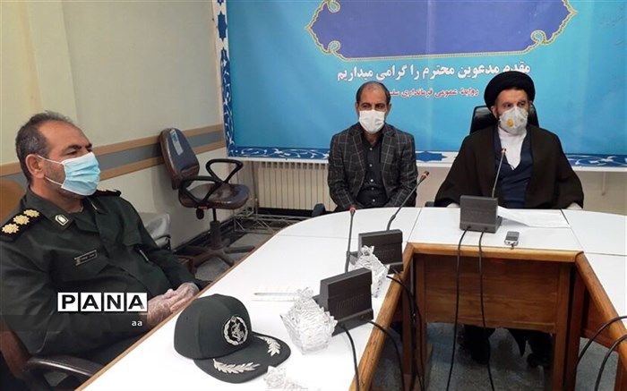 تلاش مدافعان سلامت در مبارزه با کرونا یادآور دفاع مقدس است