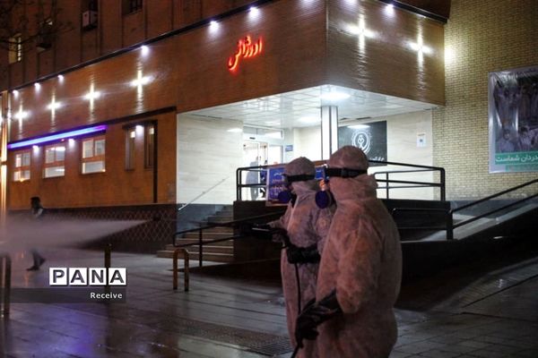 عملیات ضد عفونی و گندزدایی بیمارستان‌ها و معابر شیراز توسط پرسنل آتش نشانی