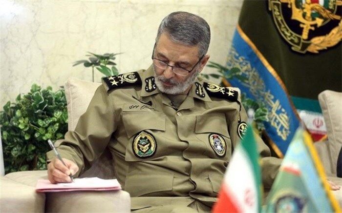 امیرموسوی: ارتش قوی‌تر از همیشه پیام آور اقتدار در دفاع از مرزها خواهد بود