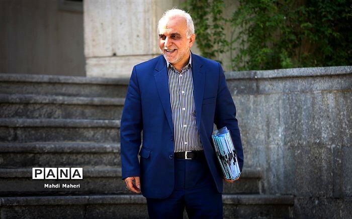 وزارت اقتصاد برای تحقق شعار «جهش تولید» آمادگی دارد