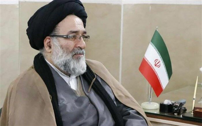 تأکیدامام جمعه موقت ورامین  بر ضرورت اطلاع رسانی مطلوب در زمینه کرونا ویروس