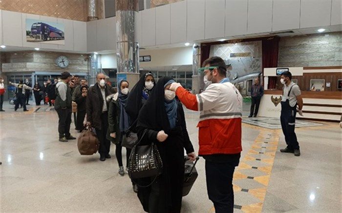 ادامه جریان مسافرت ها با استقرار پست بازرسی سلامت غربالگری در ایستگاه راه آهن زنجان