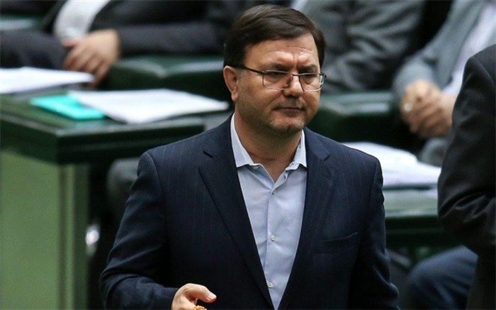 نعمتی، عضو هیات رییسه مجلس: کاهش قیمت نفت توطئه آمریکایی‌ها بود