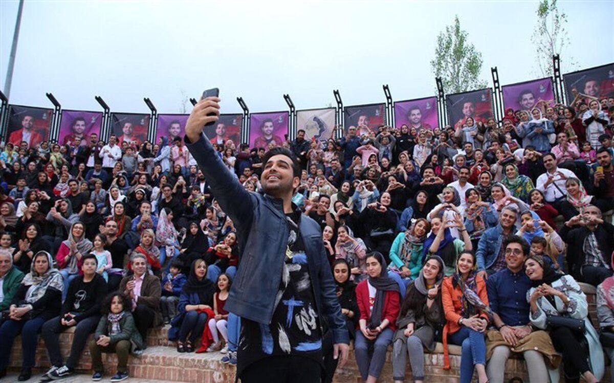 نزدیک به سه میلیون  نفر به تماشای کنسرت های آنلاین فرزاد فرخ نشستند
