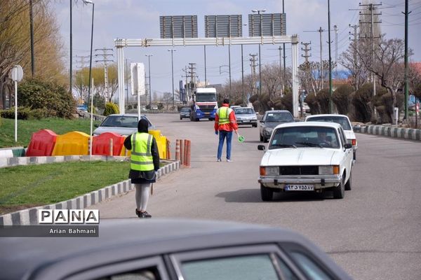 کنترل عبور و مرور ورودی‌های شهرزنجان