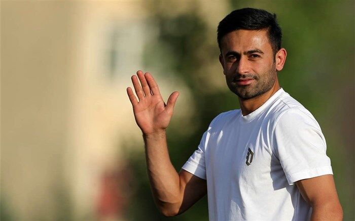 هافبک محبوب استقلالی‌ها به فوتبال قطر برمی‌گردد