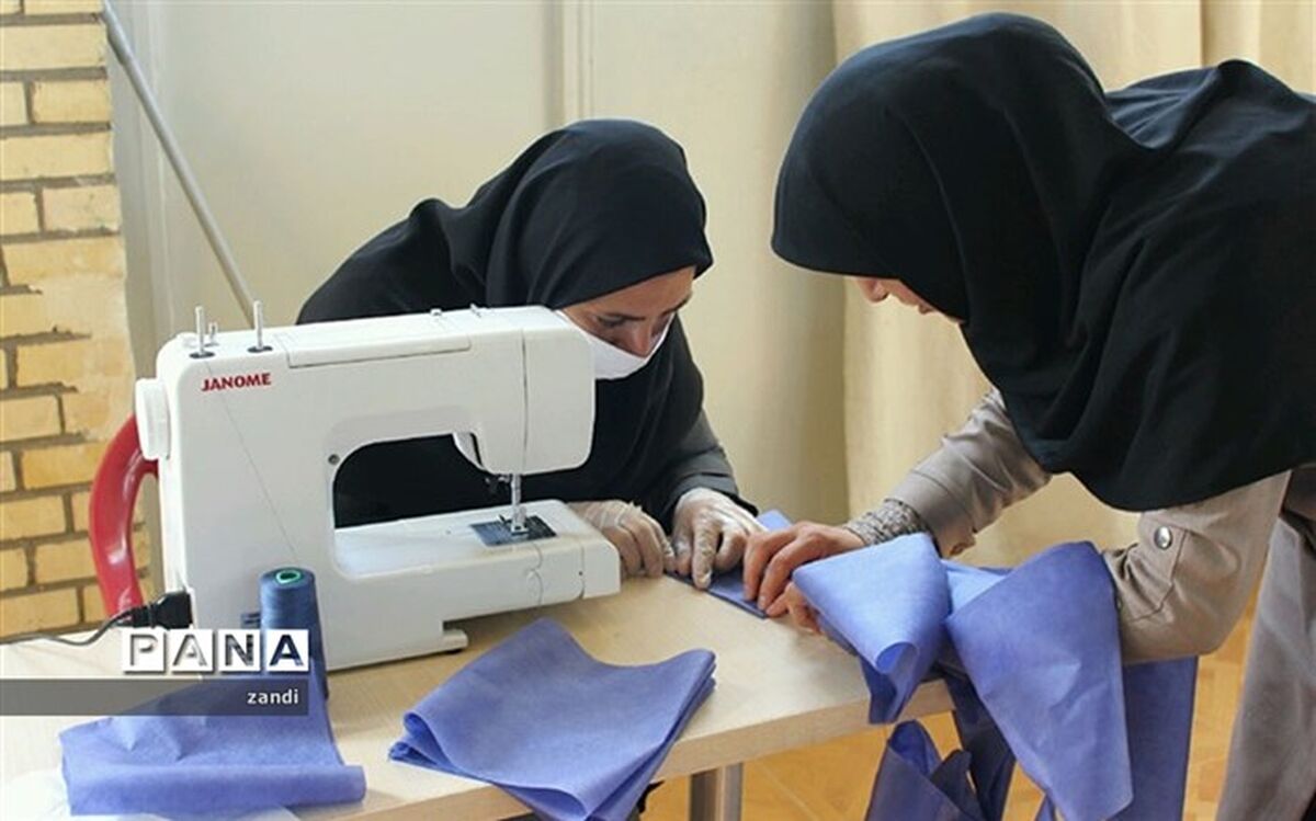 تولید و توزیع رایگان۶ هزار لباس پرستاری و 180هزار ماسک از سوی کانون‌های فرهنگی تربیتی