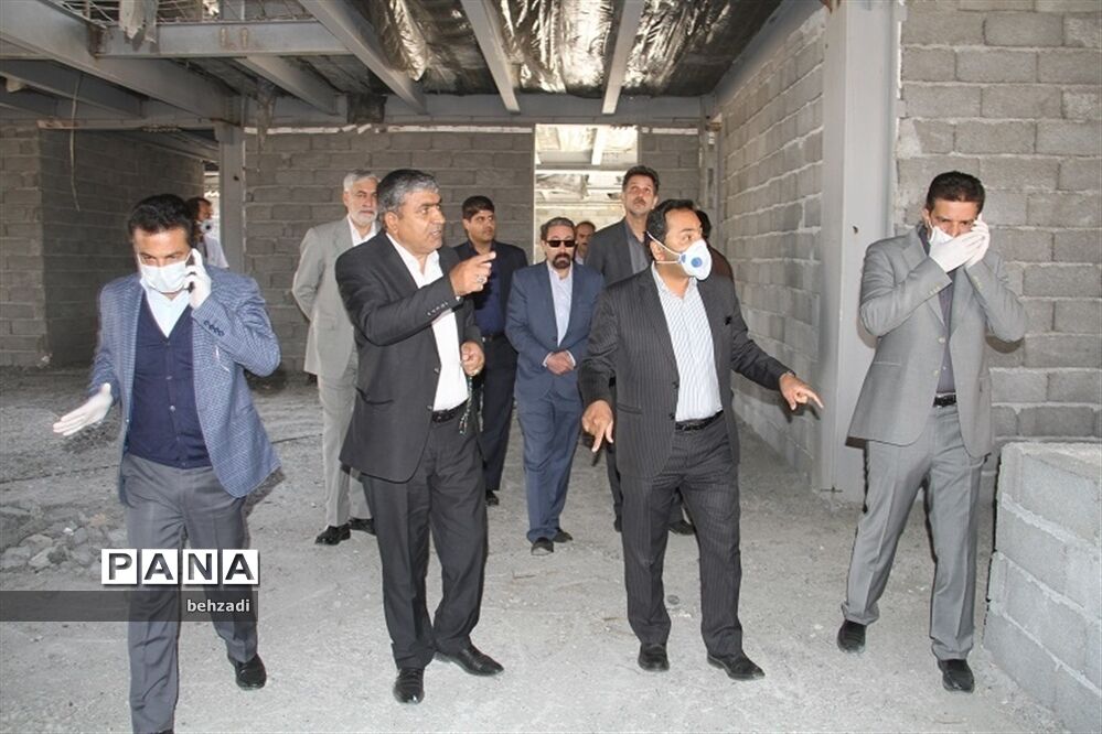 بازدید مدیرکل  آموزش و پرورش استان کرمان از پروژه های عمرانی آموزش و پرورش