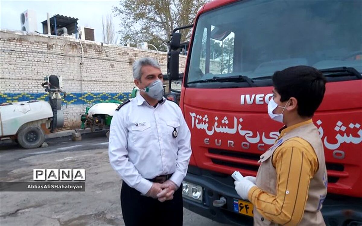 پویش مردمی کاشمر در ضد عفونی کردن شهر نقش اصلی و قابل تقدیر دارد
