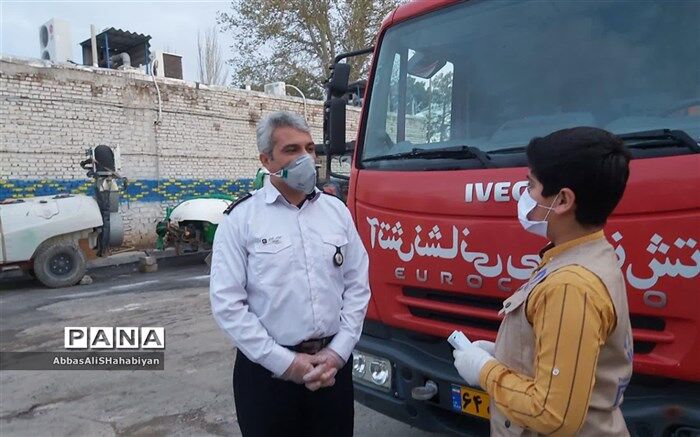 پویش مردمی کاشمر در ضد عفونی کردن شهر نقش اصلی و قابل تقدیر دارد