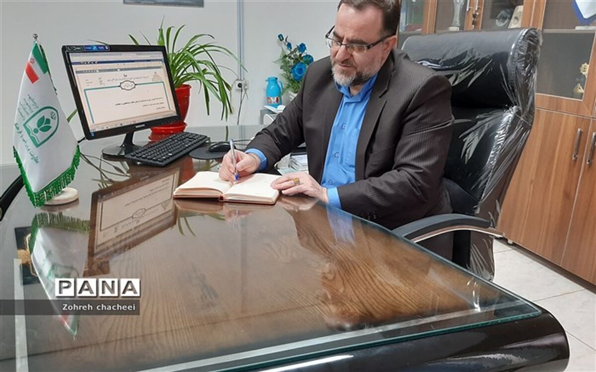 عنایت مهر: نباید از تبعات منفی فضای مجازی بر تربیت دانش آموزان  غافل بود