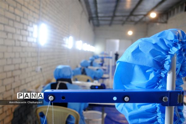کارگاه تولید ماسک و گان محافظتی در تایباد