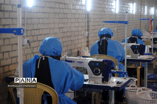 کارگاه تولید ماسک و گان محافظتی در تایباد