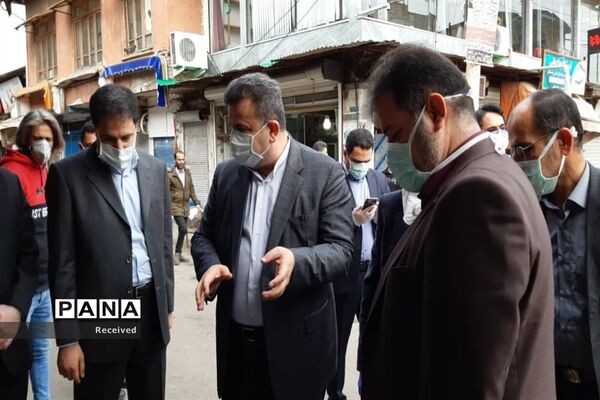 بازدید استاندار از اجرای فاصله‌گذاری اجتماعی در قائم شهر