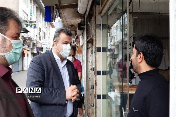 بازدید استاندار از اجرای فاصله‌گذاری اجتماعی در قائم شهر