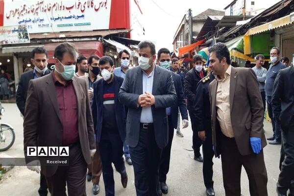 بازدید استاندار از اجرای فاصله‌گذاری اجتماعی در قائم شهر
