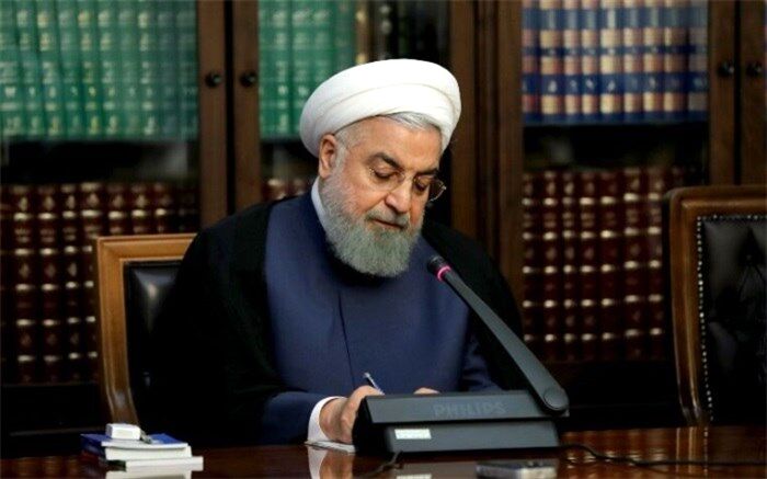 روحانی: بازگشایی تدریجی مشاغل با دقت و رعایت اصول بهداشتی انجام شود