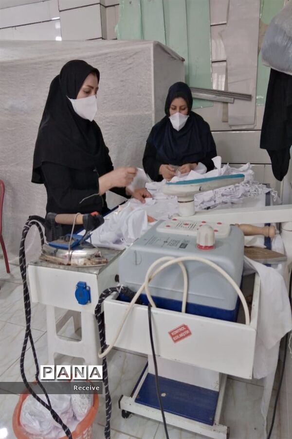 تولید ماسک و محلول ضدعفونی در مدارس فارس