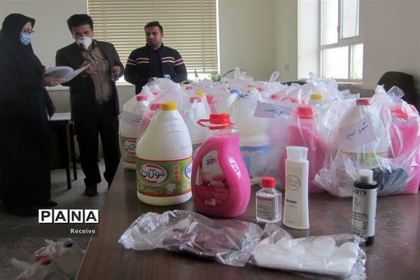 تولید ماسک و محلول ضدعفونی در مدارس فارس