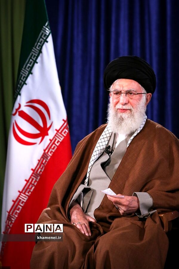 سخنرانی تلویزیونی  رهبر انقلاب اسلامی به مناسبت ولادت حضرت امام زمان(عج)